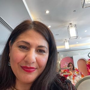 Meet your Posher, Rima